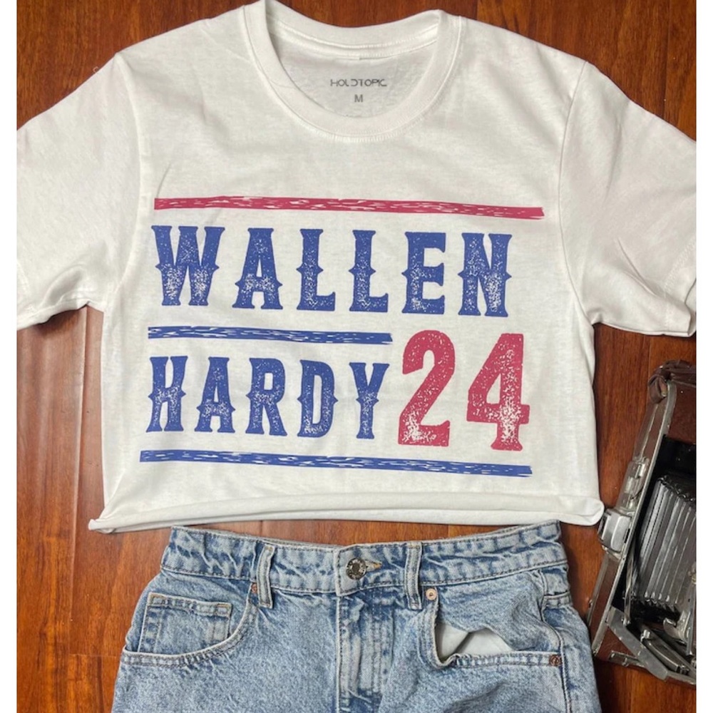 Wallen/Hardy 24’ cropped tee